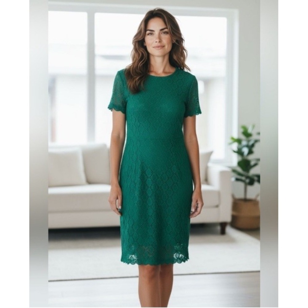 Ronni Nicole Green Lace Sheath‎ Dress Short Sleeve Scalloped Hem 7473BJ1 Emerald